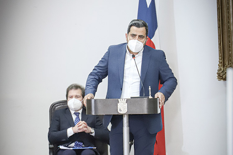 Christopher White y H. Concejo Municipal asumen como nuevas autoridades