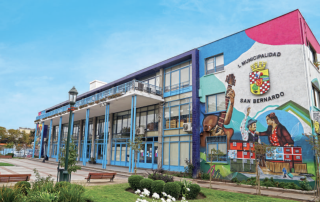 Fachada de la Municipalidad de San Bernardo.